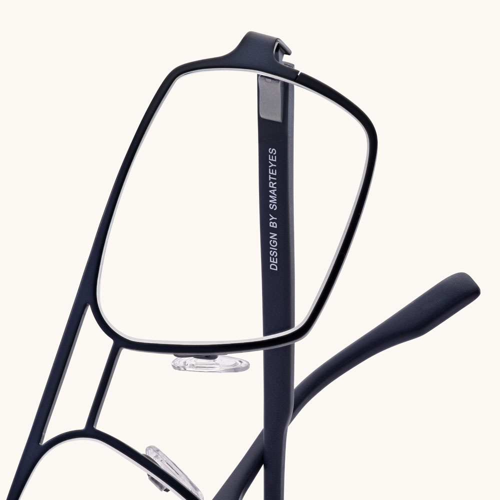 Skab dit businesslook med briller fra New Business by Smarteyes