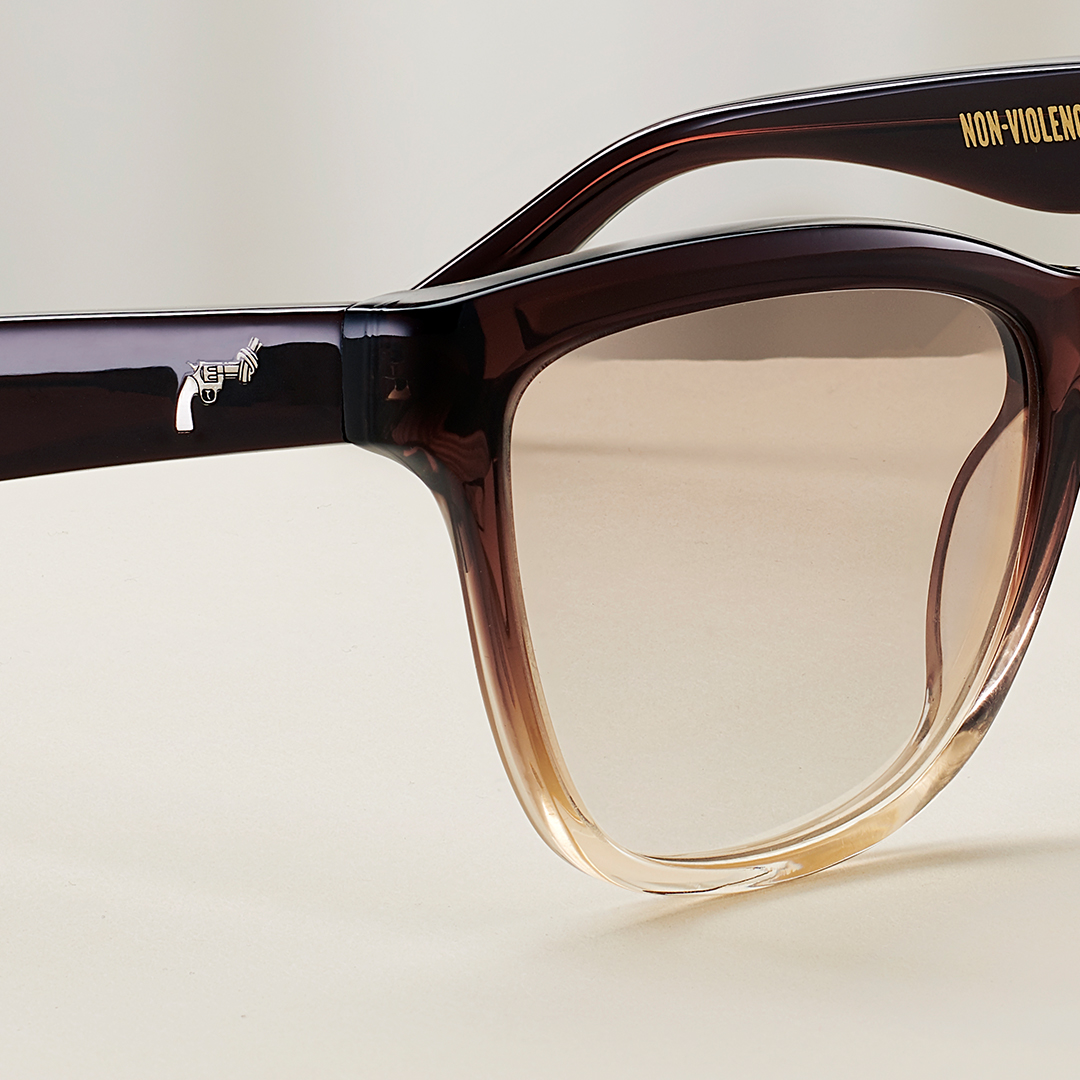 Non-Violence Collection bei Smarteyes Non-Violence Collection bei Smarteyes